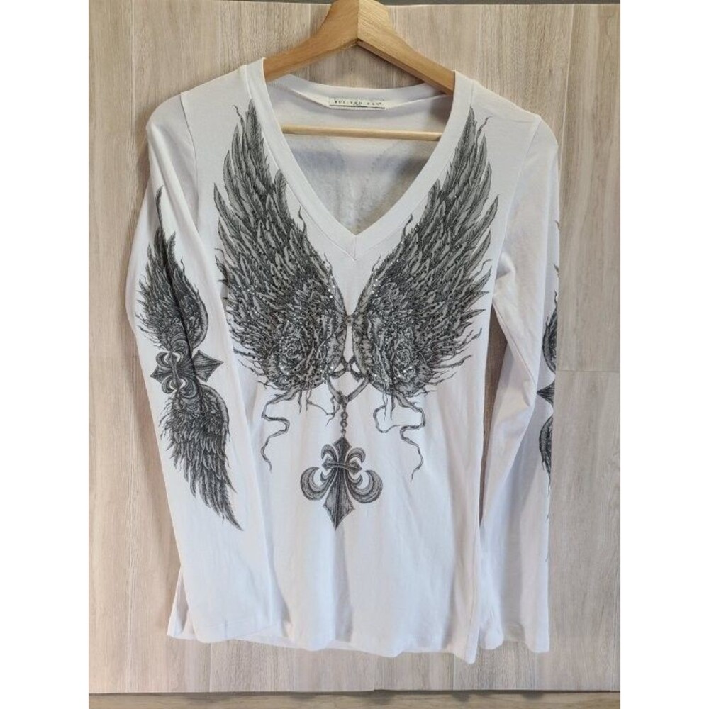 Bui Yah Kah Angel Wings Graphic Tee White V-Neck Long Sleeve Gothic Top